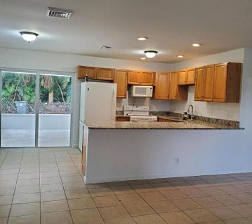1st image of 4740 Hairland Dr