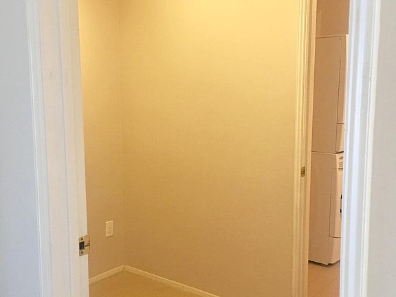 utility room/office