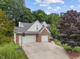 10860 Pine Bluff Dr, Fishers, IN 46037