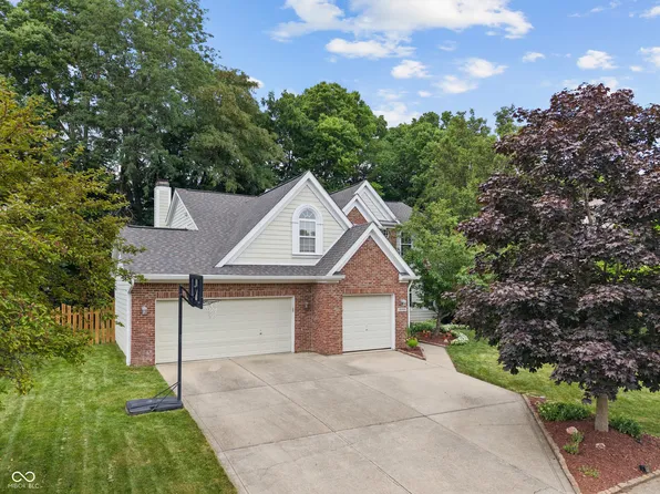 10860 Pine Bluff Dr, Fishers, IN 46037