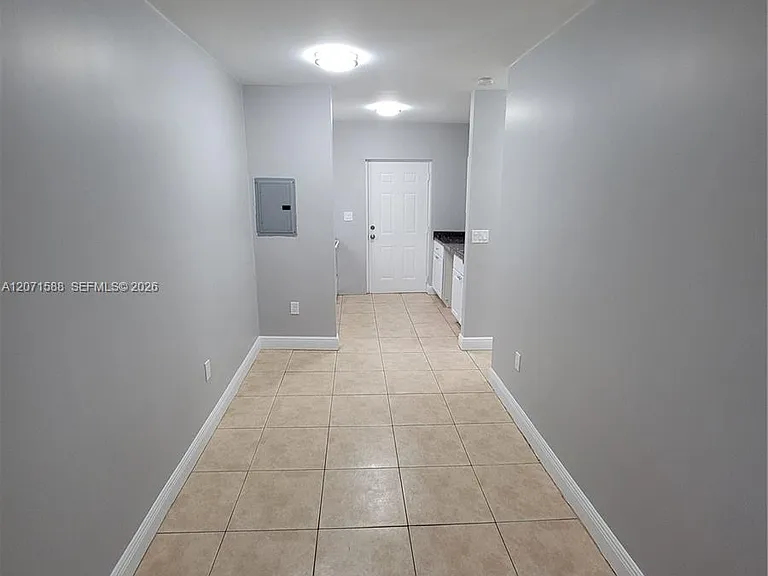 1740 NW 1st Pl #3 — Photo 10