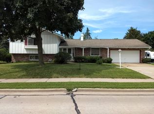 1449 Main St, Onalaska, WI 54650