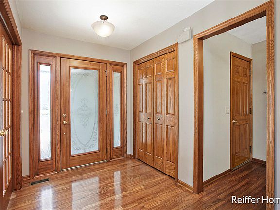 5th image of 3389 Piute Ct SW