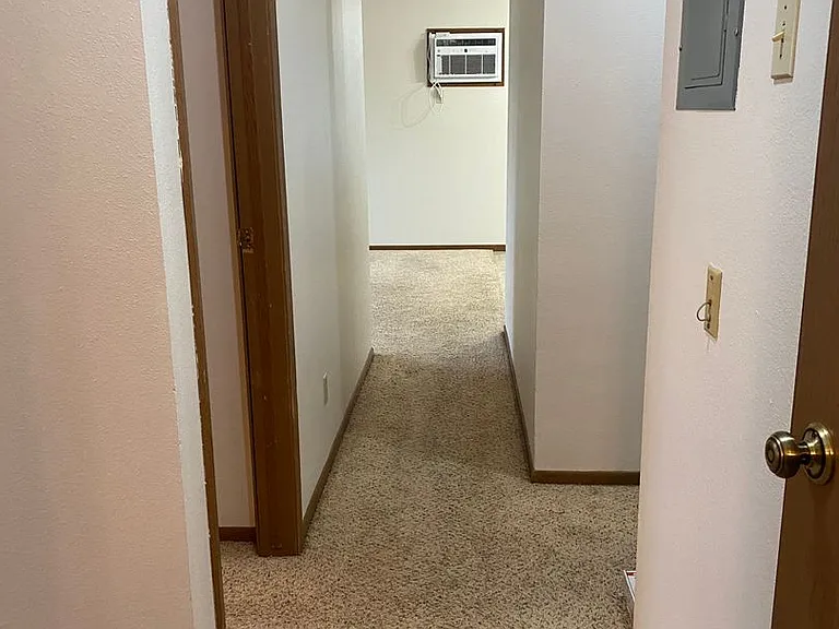 Ashwood Apartments — Photo 40