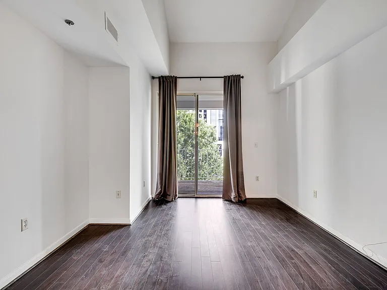 1645 International Dr #411 — Photo 18