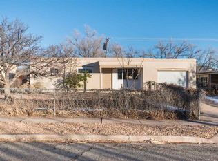 843 Rio Vista St, Santa Fe, NM 87501