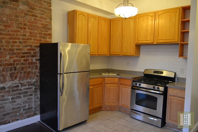 2nd image of 978 Saint Marks Ave APT 2