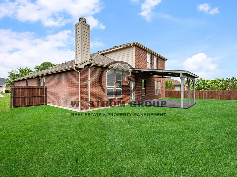 1738 Rock Ridge Dr — Photo 32