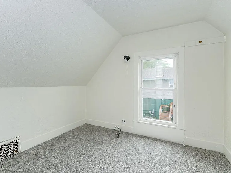 135 Burr Oak St — Photo 22