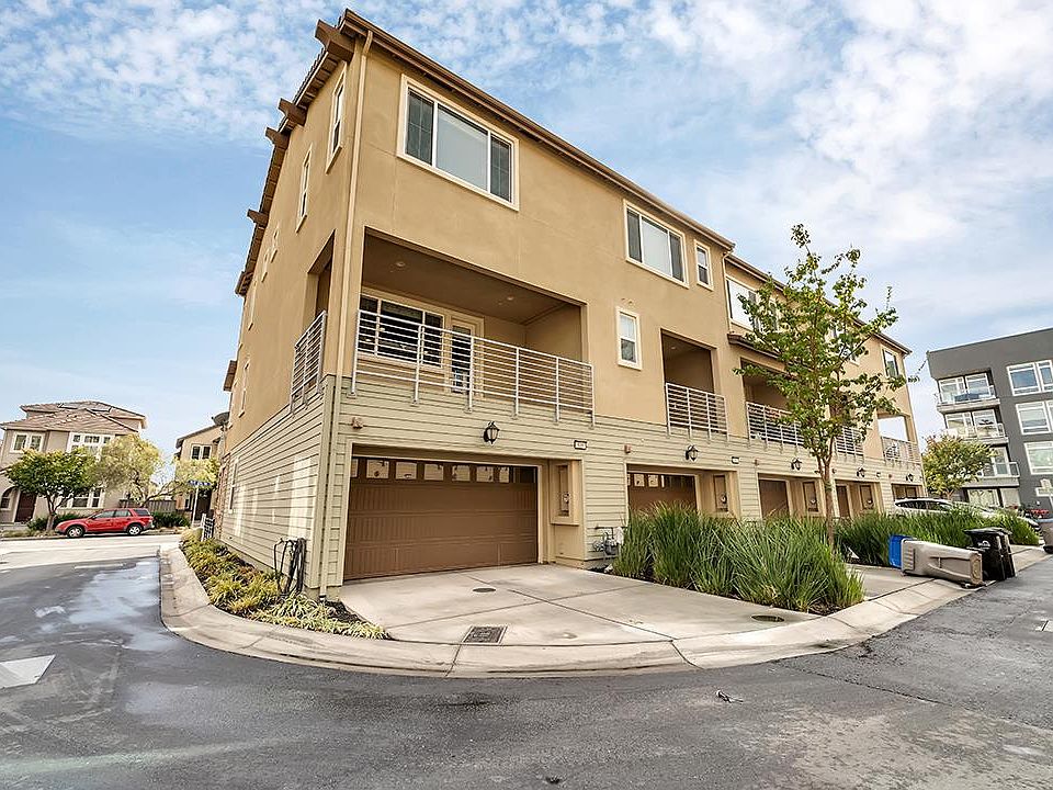 1st image of 809 Blue Opal Dr