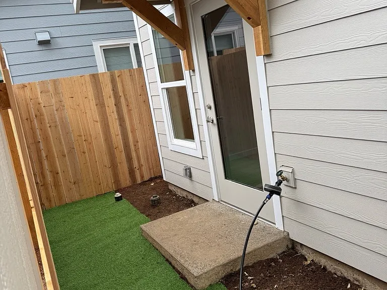 8778 N Newman Ave — Photo 3