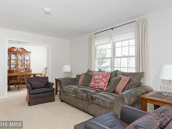 5th image of 6015 Lincolnwood Ct
