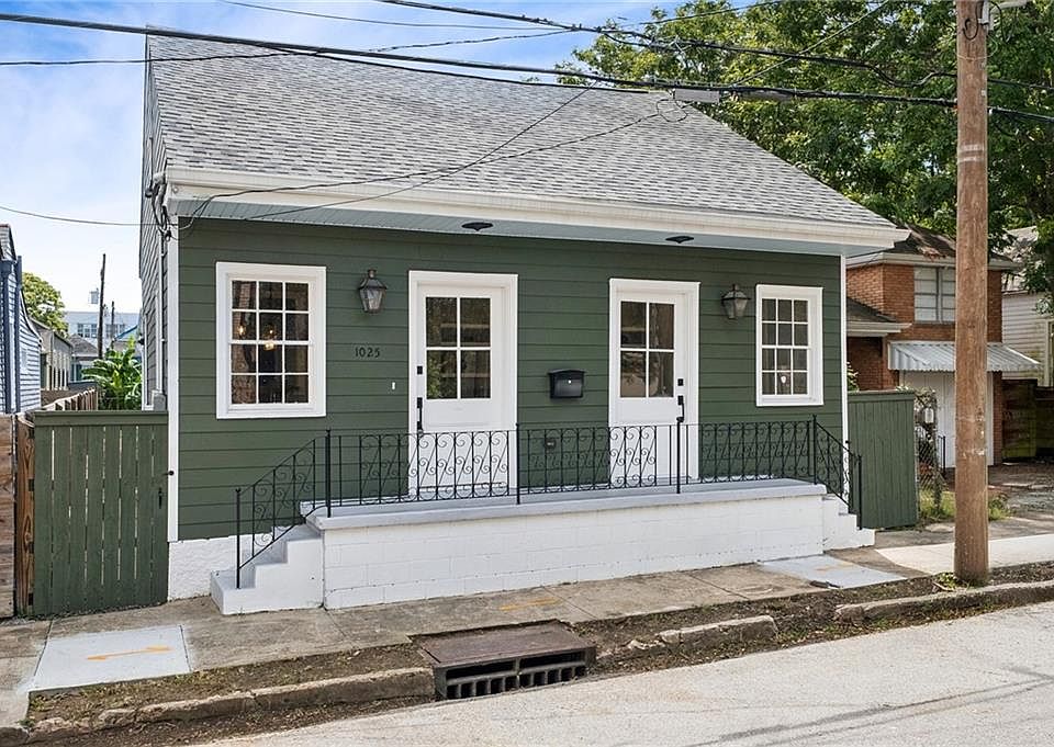 1st image of 1025 Congress St