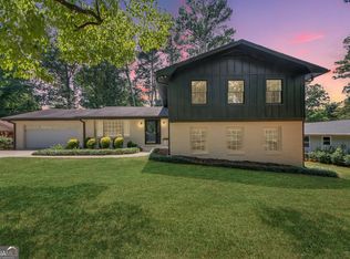 2204 Pine Point Dr, Lawrenceville, GA 30043