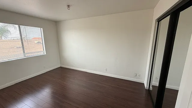 12526 Cranbrook Ave #6 — Photo 6