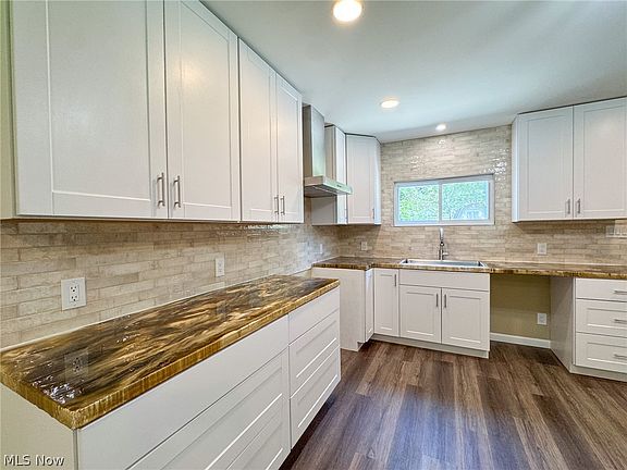 3rd image of 4234 Burkey Rd