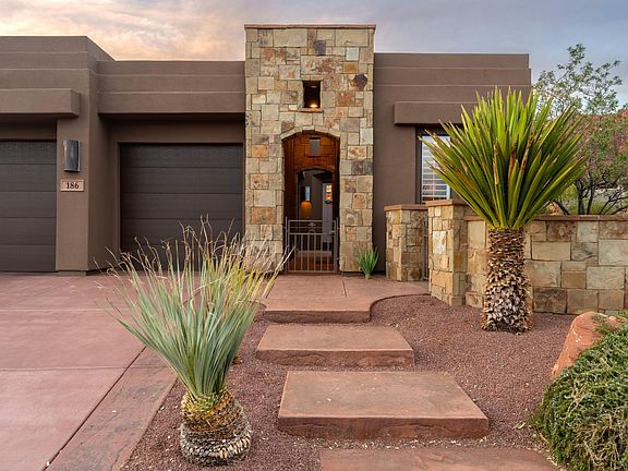 3rd image of 2139 Cougar Rock Cir Unit 186