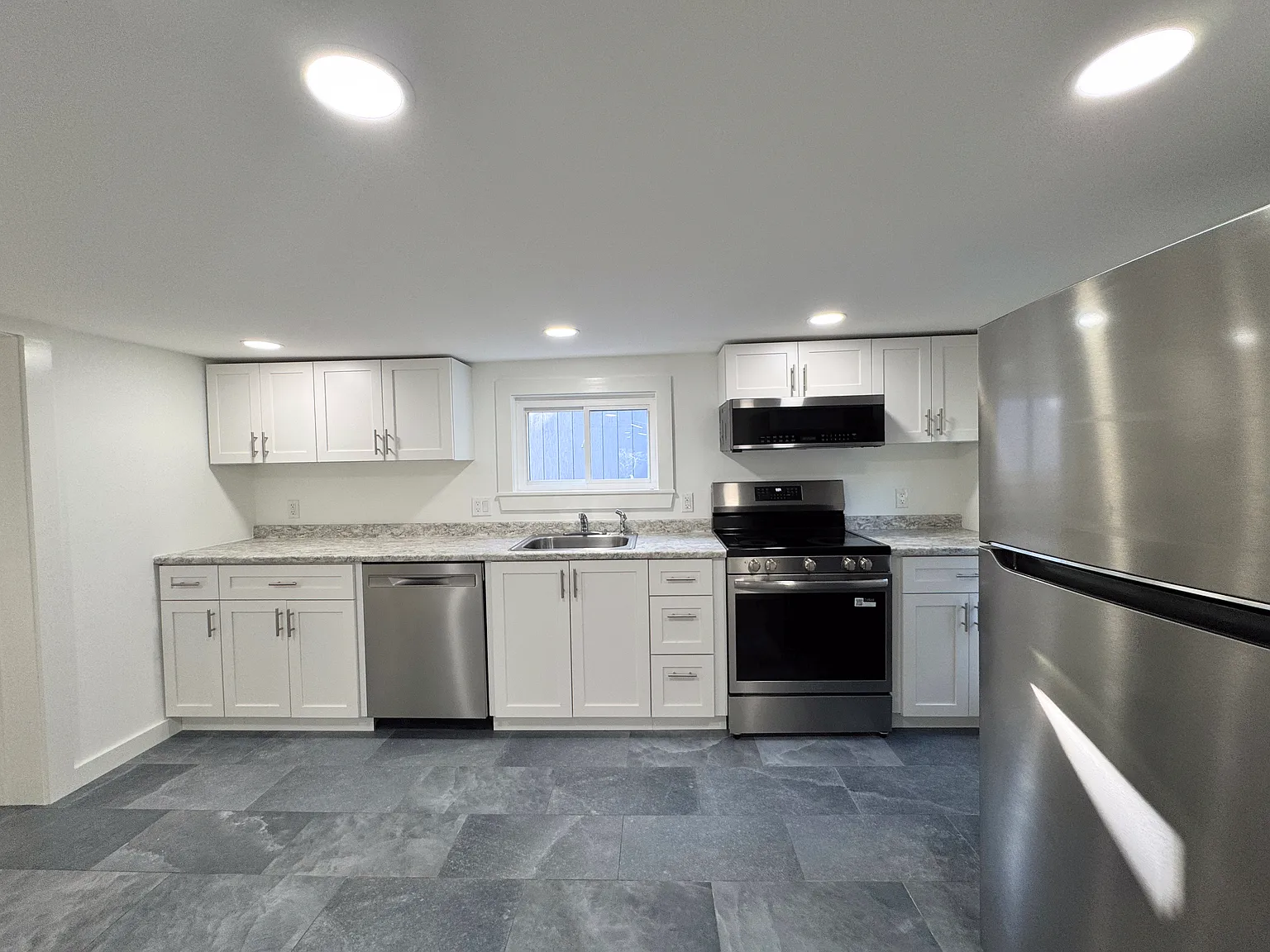 1 bed, 700 sqft, $2,600 — Photo 1