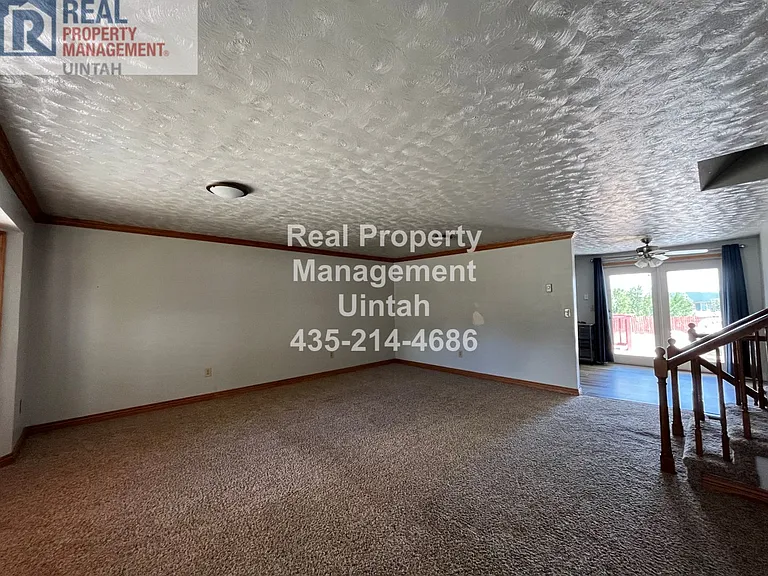 456 S 3130 W — Photo 24