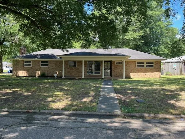 201 Sostes Dr, Cleveland, MS 38732
