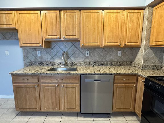 3rd image of 86 W 16th St Floor 2