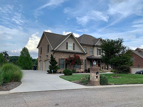 3rd image of 10103 Winter Sun Ln