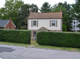 461 Locust Ave, Waynesboro, VA 22980
