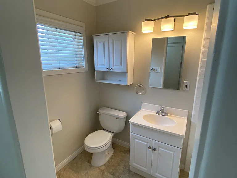 15032 Moorpark St #9 — Photo 15