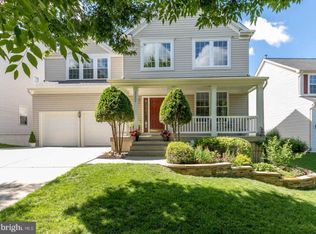 43205 Lighthouse Pl, Chantilly, VA 20152
