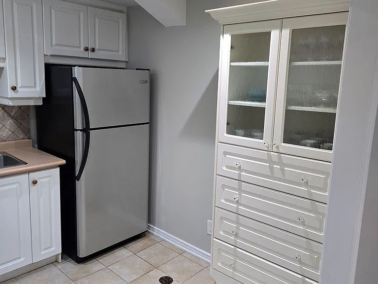 19 Rory Rd #LOWER — Photo 10