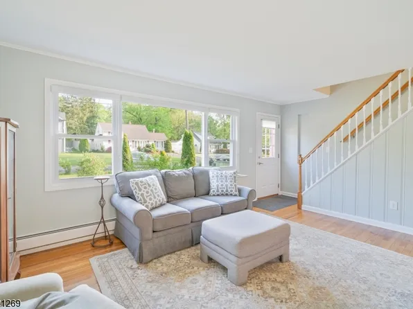 19 Brook Rd, New Providence Boro, NJ 07974