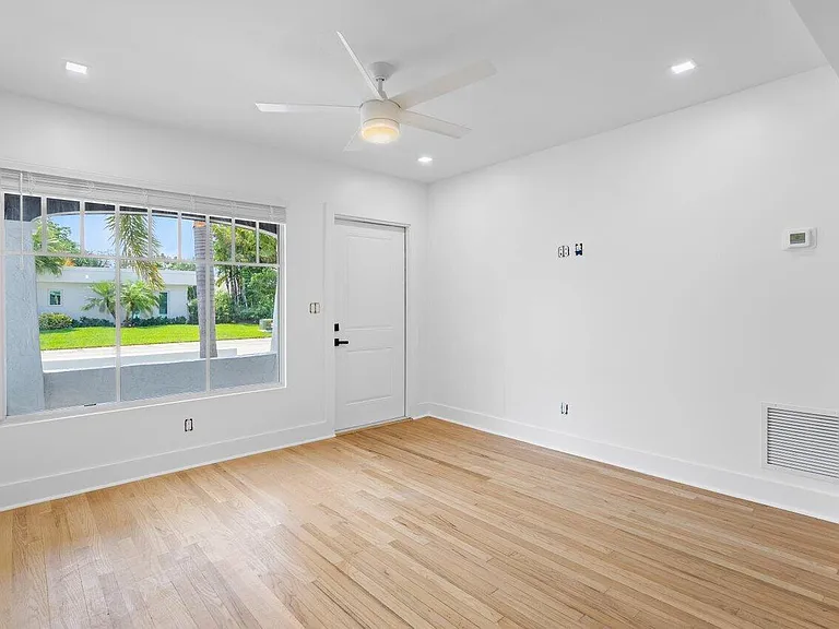 401 NE 2nd Ave #2 — Photo 7