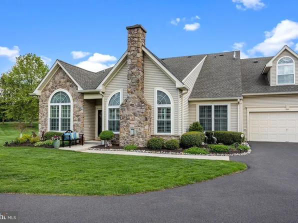 370 Shady Brook Dr #172, Langhorne, PA 19047