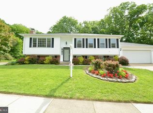 7863 Godolphin Dr, Springfield, VA 22153