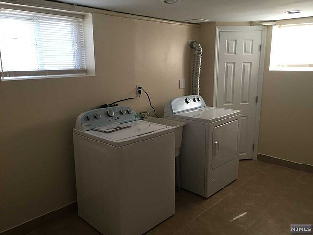 2nd image of 132 Summit Ave