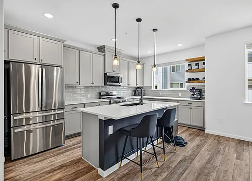 3457 Berg Point Photo 1