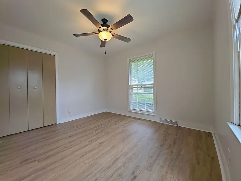 2613 Skyline Dr NW — Photo 6