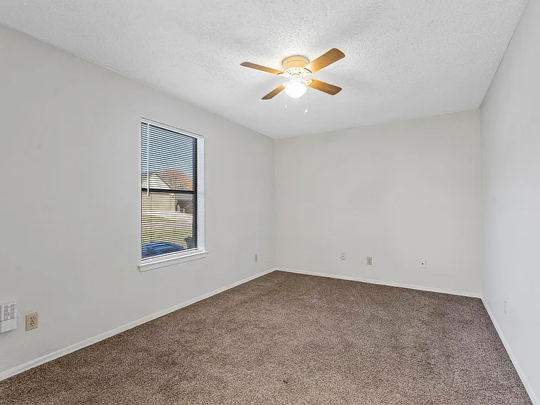 4920 Brianhill Dr #B — Photo 14