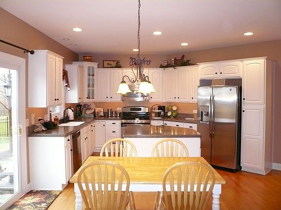 5th image of 224 Aspen Ln