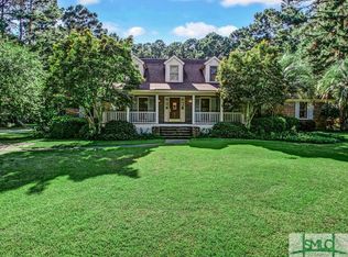 2187 Grove Point Rd, Savannah, GA 31419