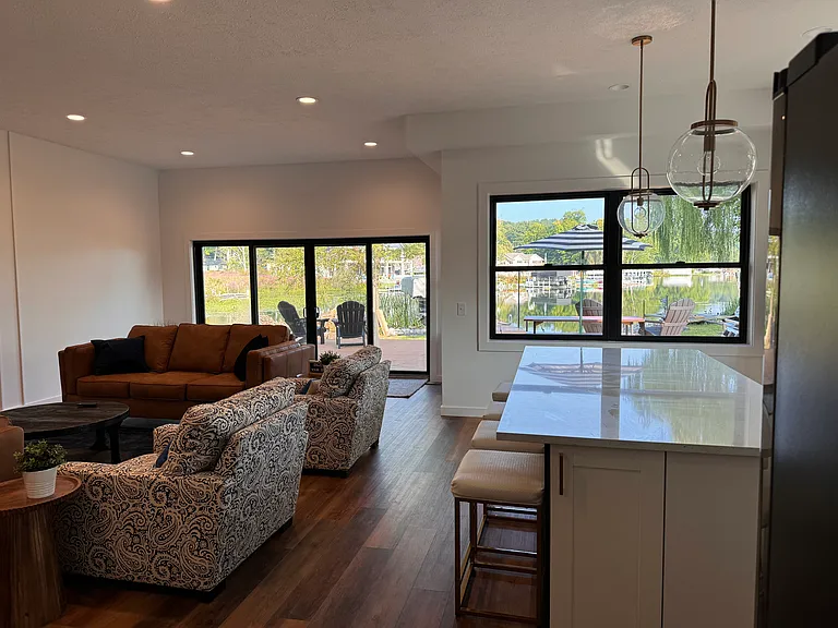 66114 Dolans Ave — Photo 10