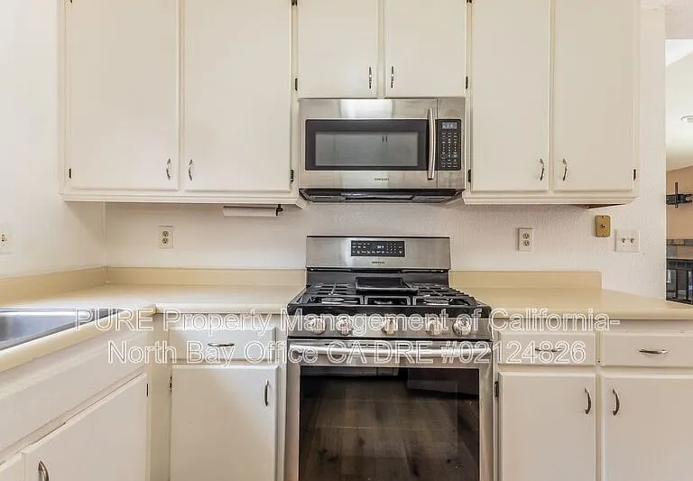 2048 Pinercrest Dr — Photo 7