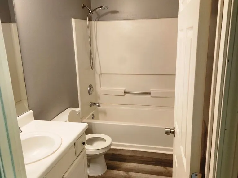 5504 Moriah Ln — Photo 17