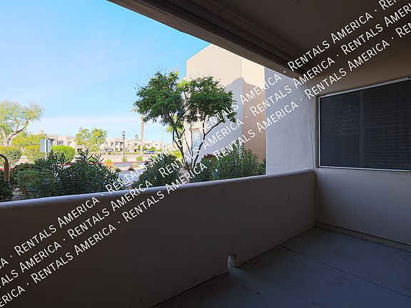 4th image of 11333 N 92nd St Unit 1003