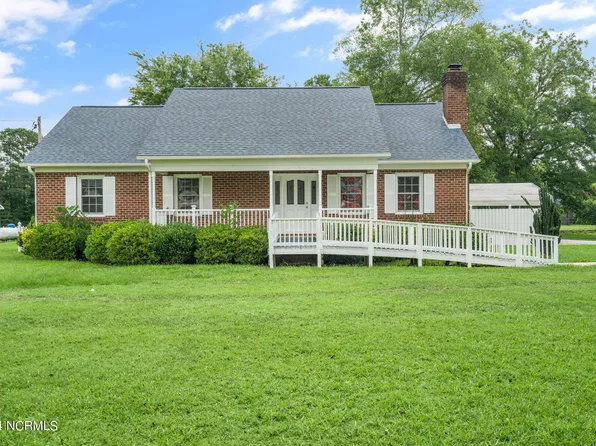 5619 Gardners School Road, Elm City, NC 27822