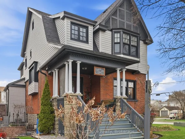 30 Catharine St, Belleville, ON K8P 1L5