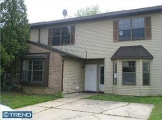 19 Harrington Ln, Sicklerville, NJ 08081
