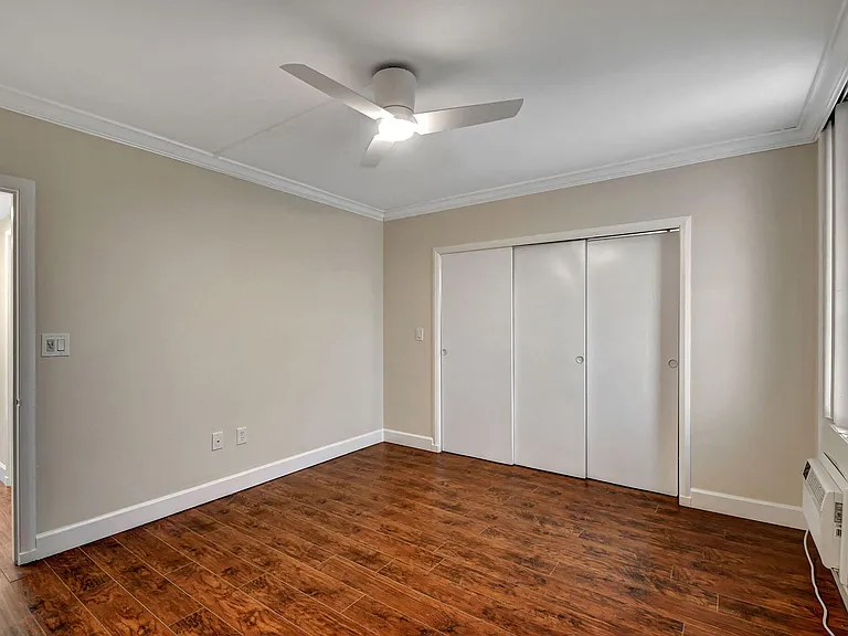 15 S Golfview Rd #204 — Photo 17