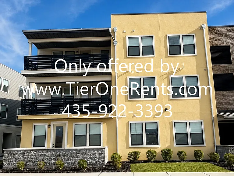 8358 S Sky Mirror Ln #301 — Photo 1