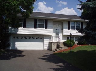 212 Meadowbrook Pkwy E, Horseheads, NY